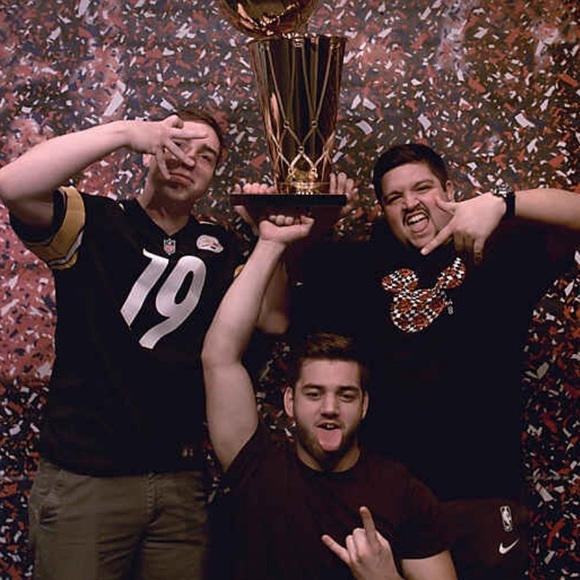 Meet your Posher, Robby - Picture 1 of 1